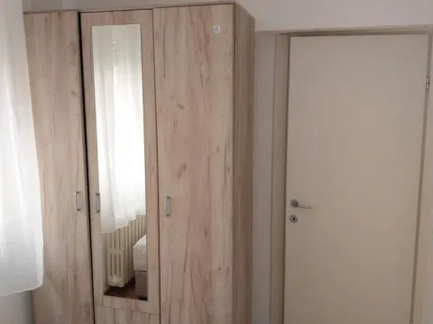 Rent, two bedroom apartment, 47m², Vračar Centar, Vračar Sve Podlokacije - image 9