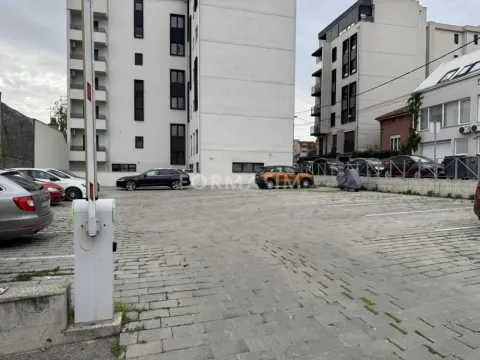 Izdavanje, parking/garaža, 12m², Bulbulder, Zvezdara Sve Podlokacije - image 5