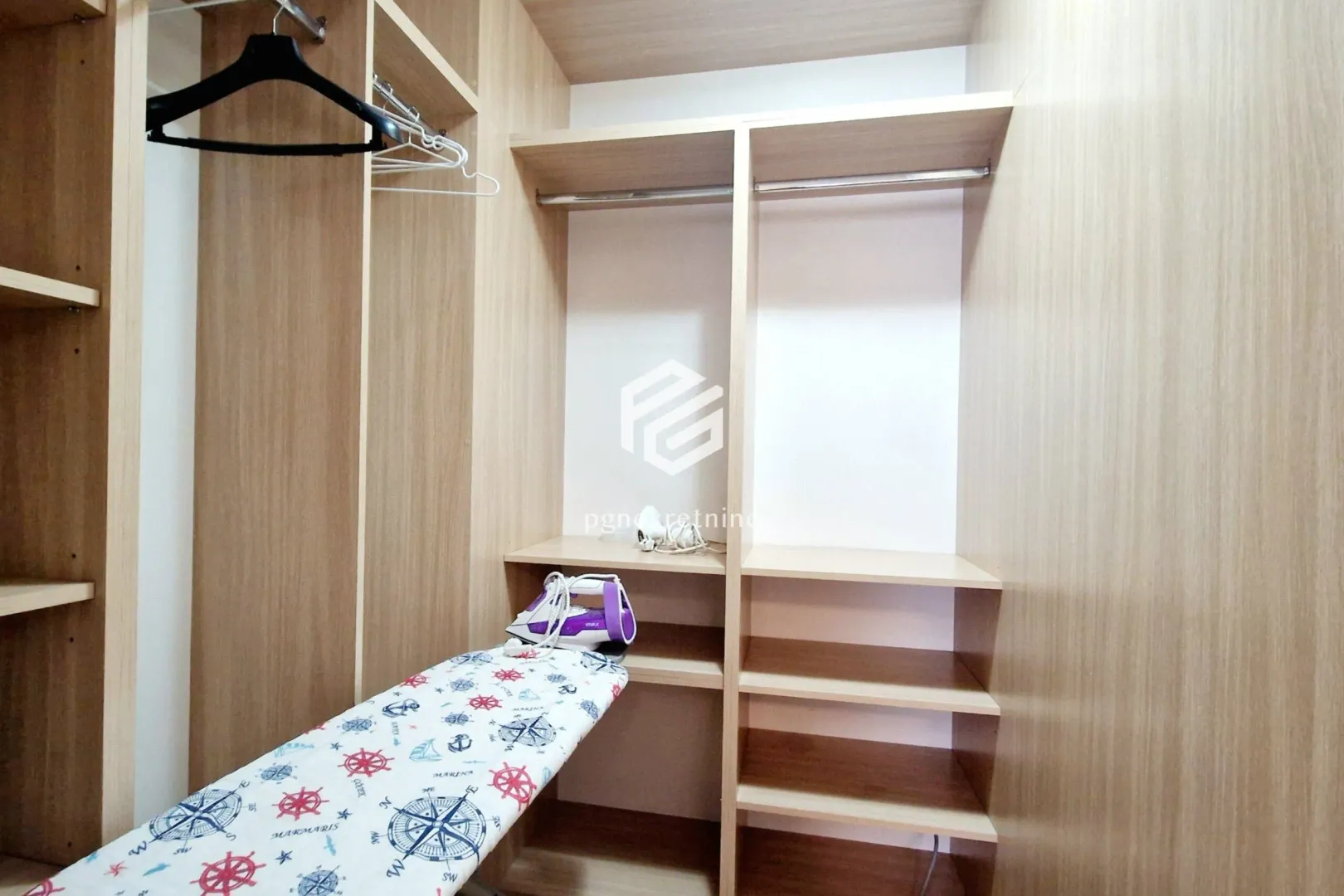 Izdavanje, trosoban stan, 120m², City Kvart, Podgorica