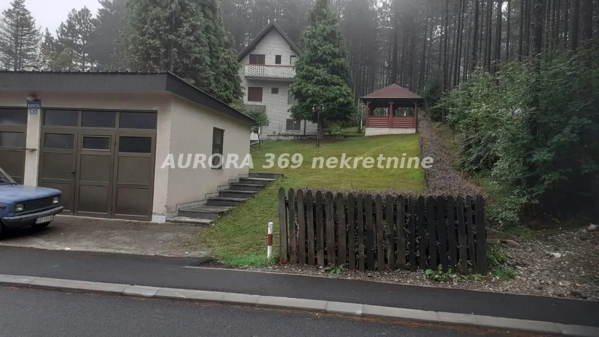 Sale, house, 55m², Čajetina, Srbija