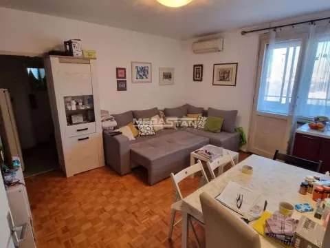 Izdavanje, dvosoban stan, 53m², Savski Venac, Beograd - image 2