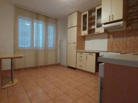 Izdavanje, dvosoban stan, 92m², Dalmatinska ulica, Podgorica - image 3