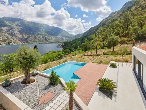 Sale, house, 373m², Prčanj, Kotor - image 6