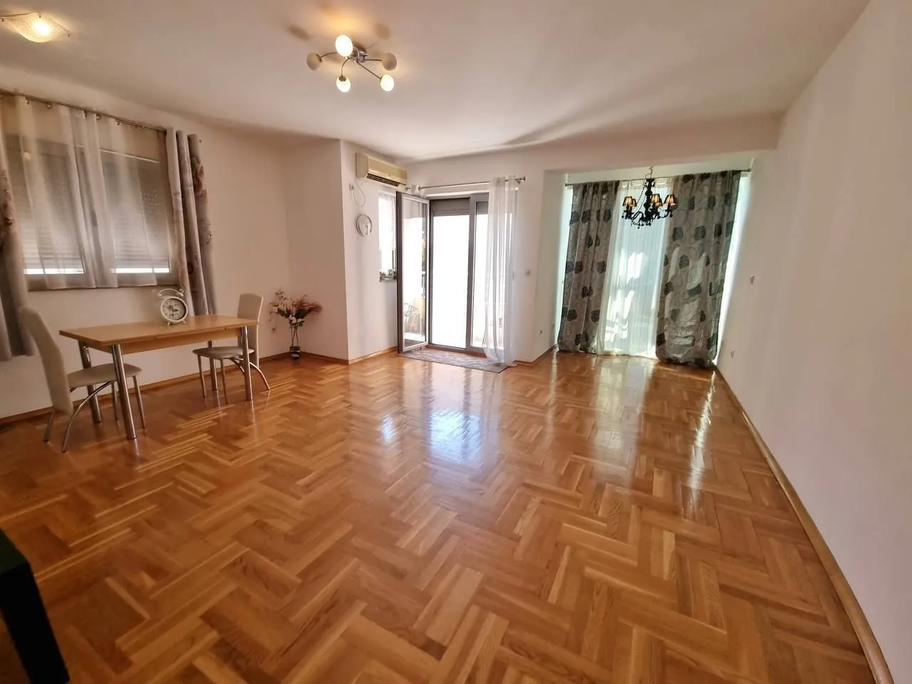Sale, one bedroom apartment, 54m², Centar, Budva