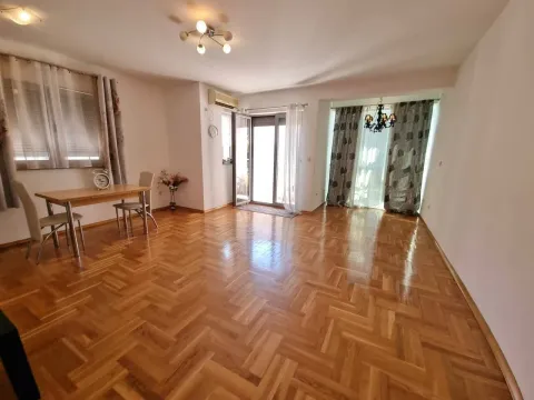 Sale, one bedroom apartment, 54m², Centar, Budva - image 2