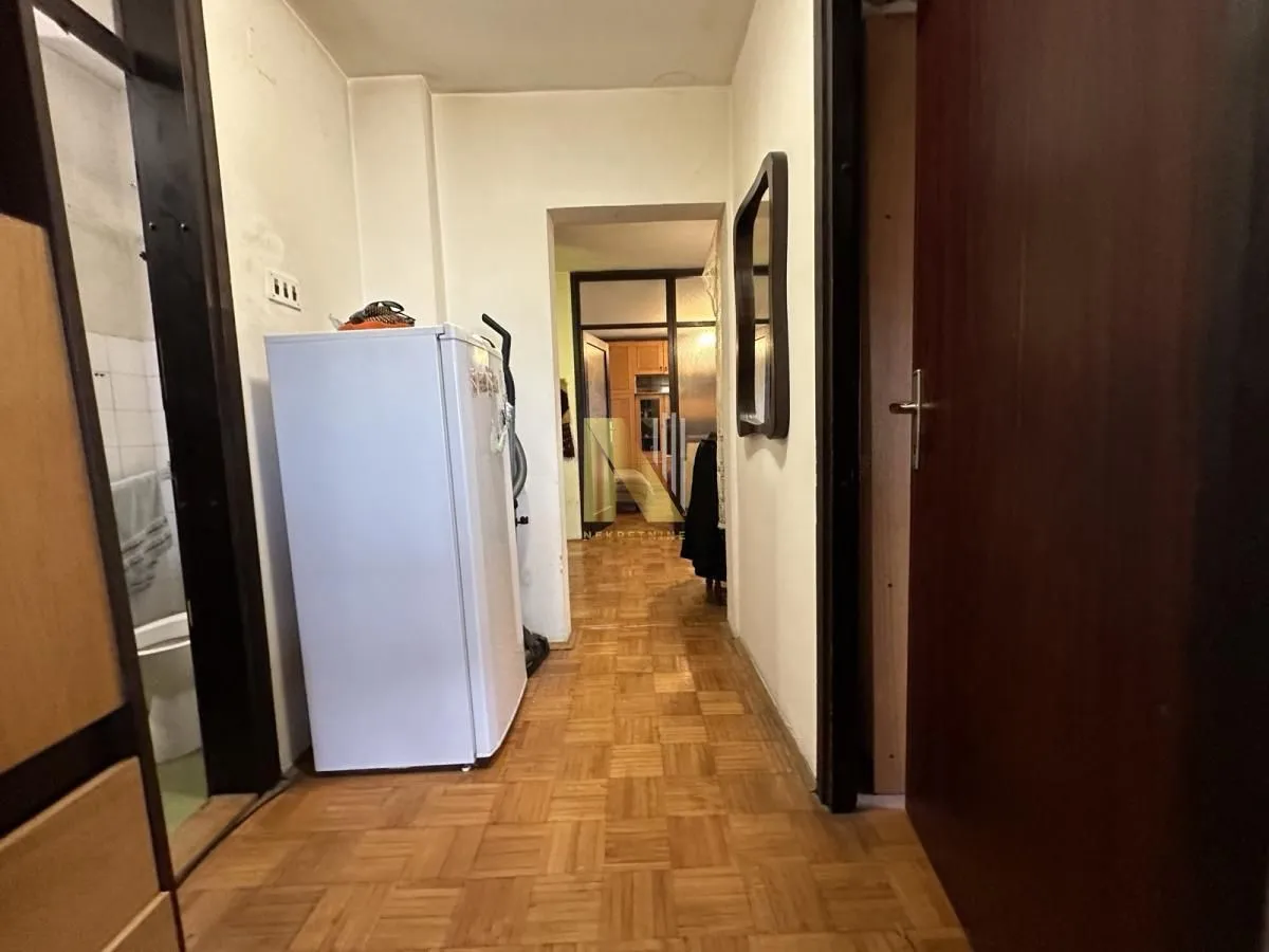 Sale, three bedroom apartment, 71m², Bulevar Oslobodjenja, Novi Sad Sve Podlokacije