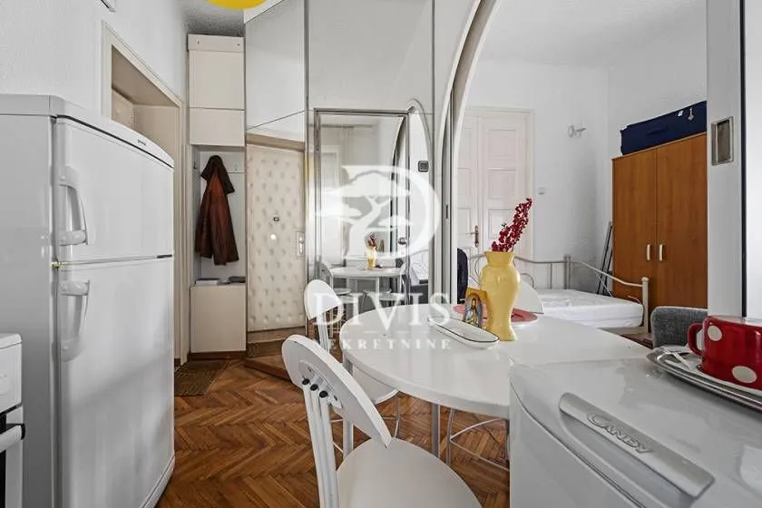Prodaja, jednosoban stan, 24m², Palata Pravde, Beograd