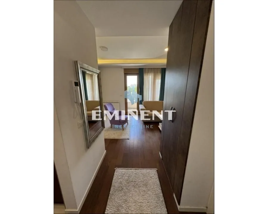 Prodaja, jednosoban stan, 32m², Novi Beograd Blok 67, Novi Beograd Sve Podlokacije