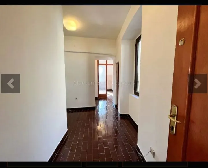 Prodaja, dvosoban stan, 84m², Stari Grad Kotor, Kotor