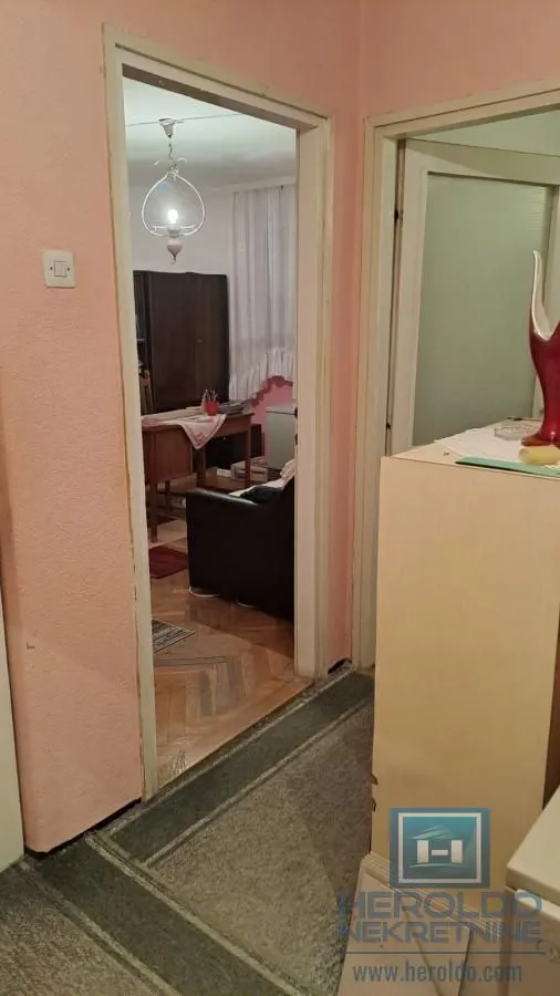 Prodaja, dvosoban stan, 56m², Sarina Medja, Jagodina