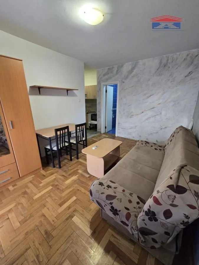 Izdavanje, garsonjera, 30m², Nova Detelinara, Novi Sad Sve Podlokacije