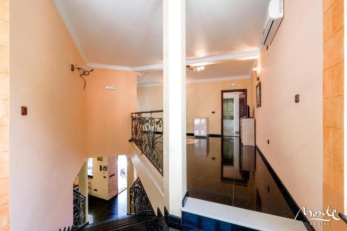 Sale, house, 560m², Petrovac, Budva