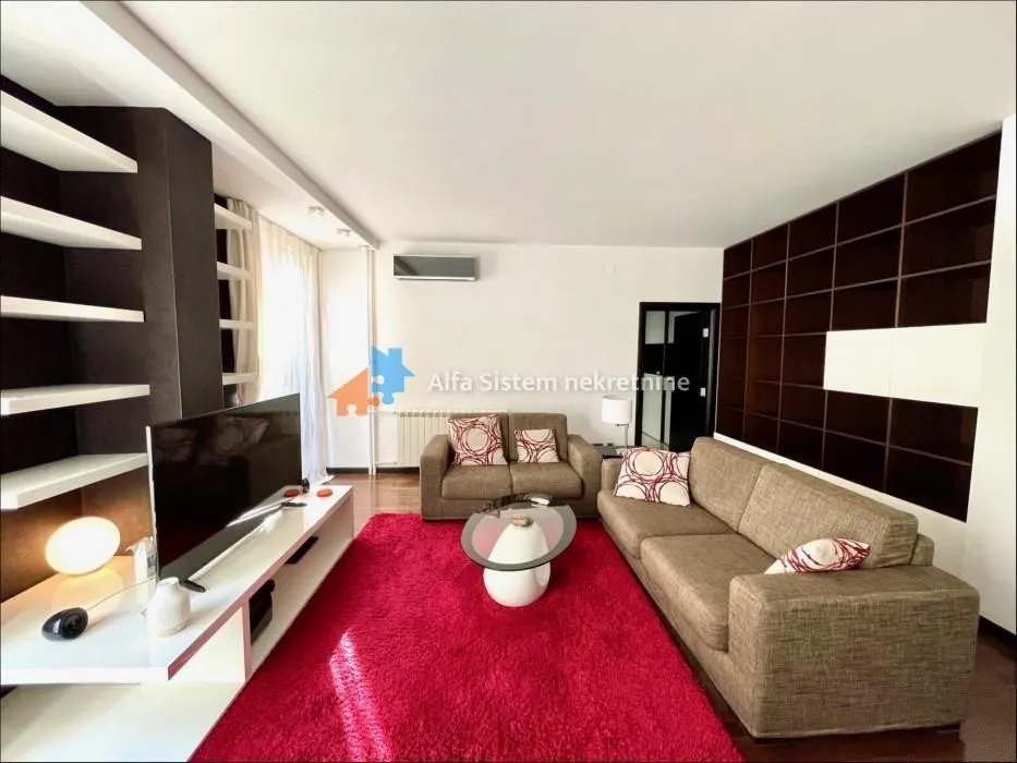 Rent, four bedroom apartment, 87m², Stari Grad, Beograd