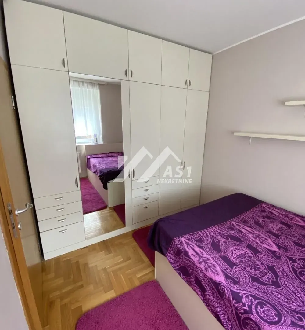 Izdavanje, jednosoban stan, 40m², Salajka, Novi Sad Sve Podlokacije