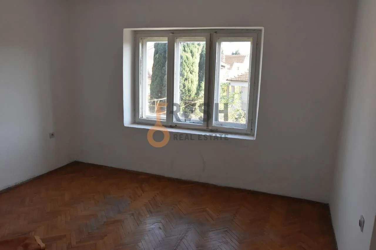 Prodaja, kuća, 200m², Masline, Podgorica
