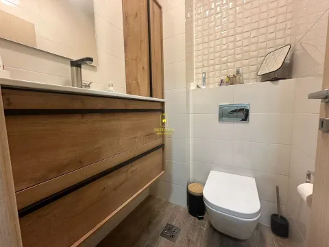 Sale, three bedroom apartment, 72m², City Kvart, Podgorica - image 3