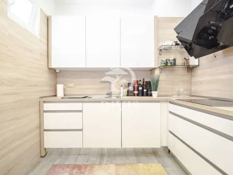 Prodaja, trosoban stan, 83m², Južni Bulevar, Vračar Sve Podlokacije - image 7