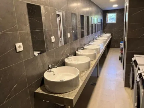 Rent, house, 350m², Dobanovci, Surčin - image 12