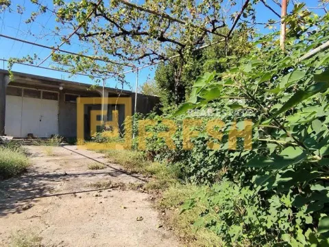 Sale, land lot, 1300m², Farmaci, Podgorica - image 2