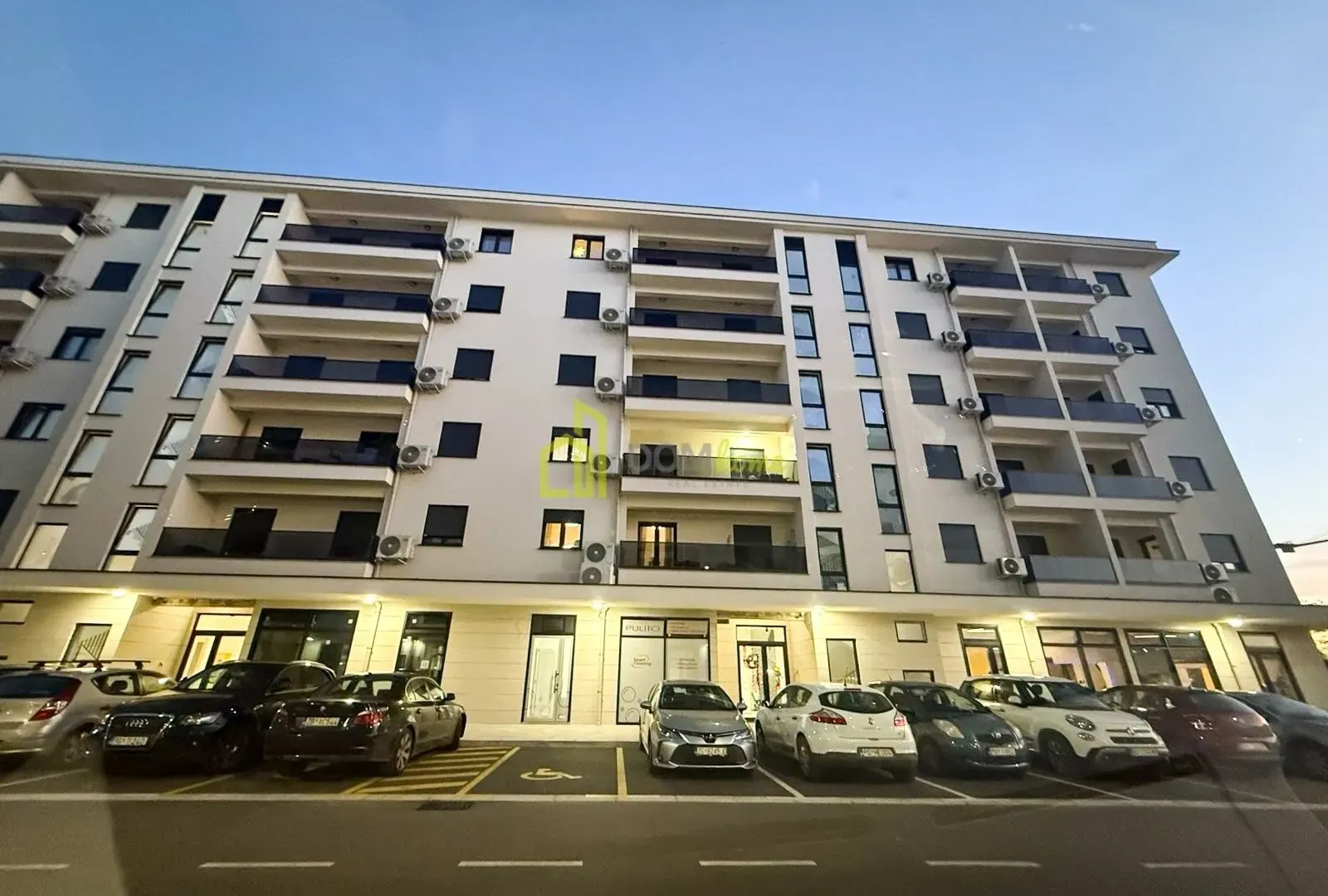 Izdavanje, dvosoban stan, 53m², City Kvart, Podgorica