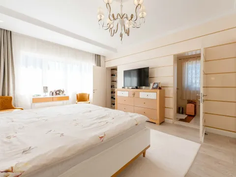 Sale, house, 410m², Blizikuće, Budva - image 12