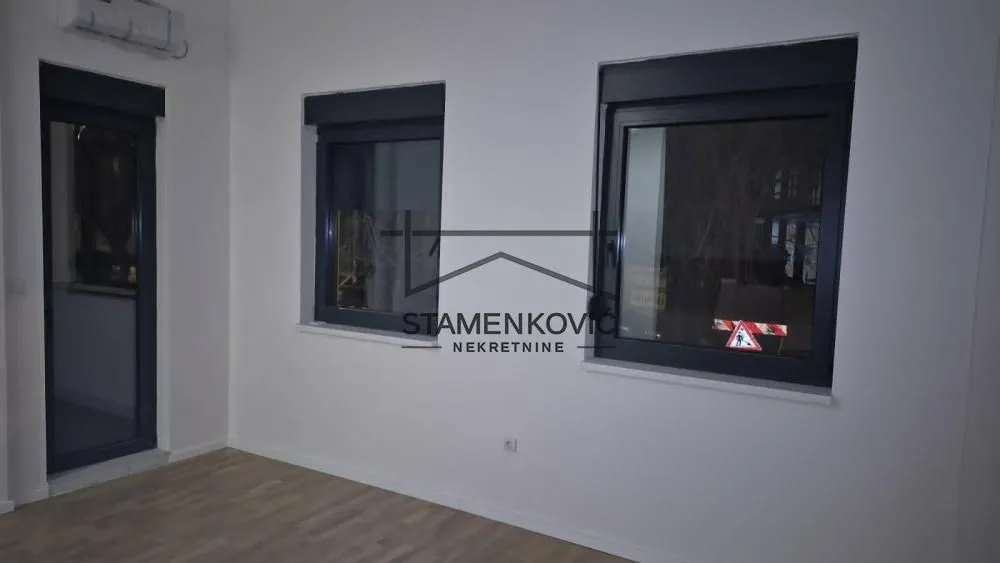 Prodaja, stan, 31m², Grbavica, Novi Sad Sve Podlokacije