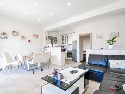 Sale, one bedroom apartment, 57m², Tivat, Crna Gora - image 13