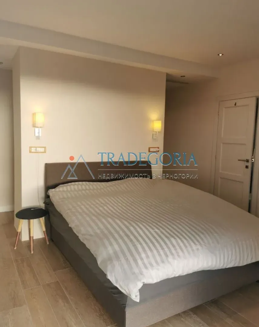 Prodaja, dvosoban stan, 100m², Tivat, Crna Gora