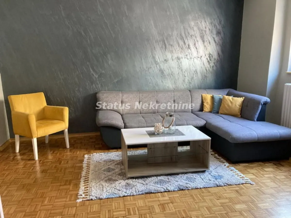 Prodaja, kuća, 340m², Podbara, Novi Sad Sve Podlokacije