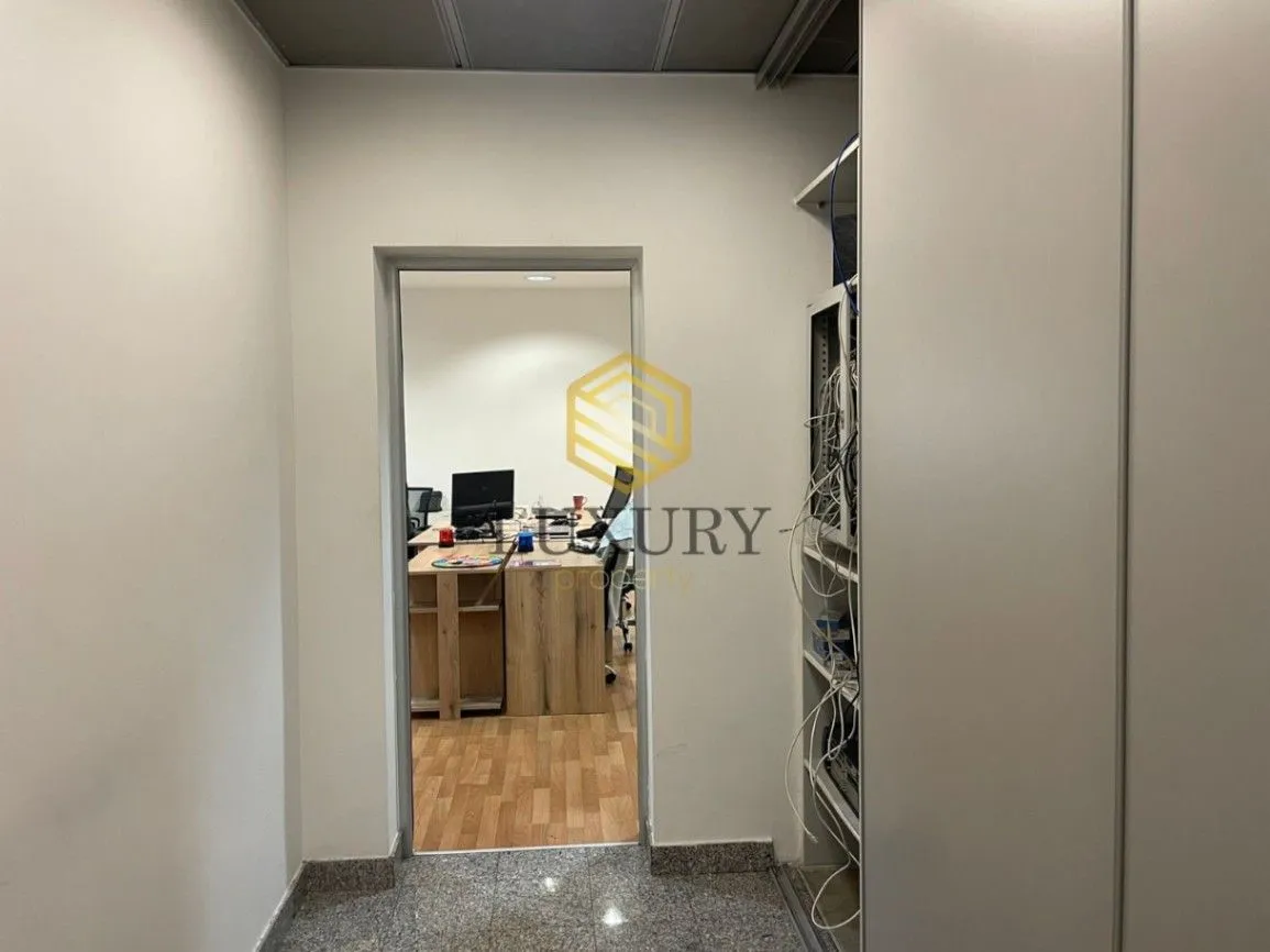 Rent, office space, 160m², Preko Morače, Podgorica