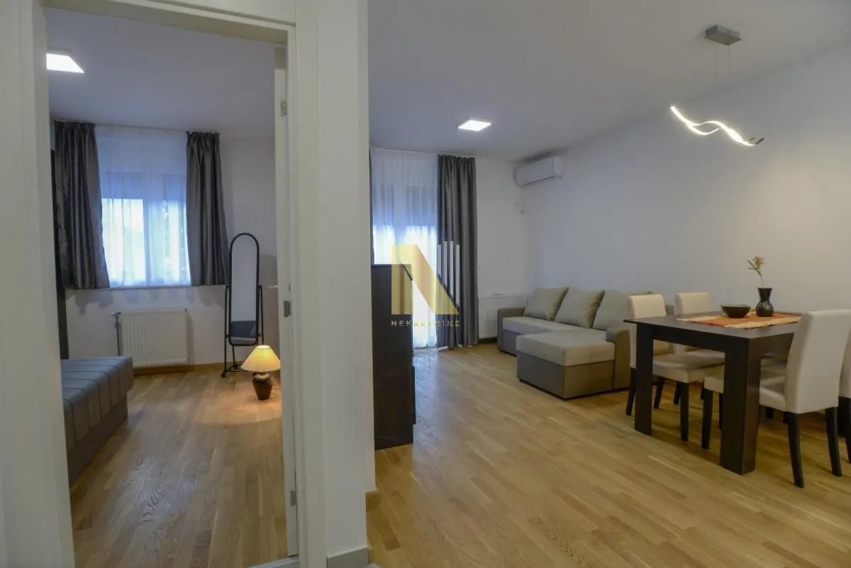 Prodaja, jednosoban stan, 35m², Salajka, Novi Sad Sve Podlokacije