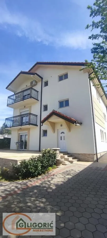 Sale, house, 460m², Arnajevo, Barajevo