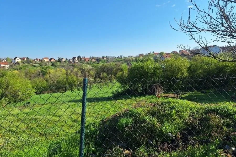 Prodaja, plac, 850m², Voždovac Sve Podlokacije, Beograd