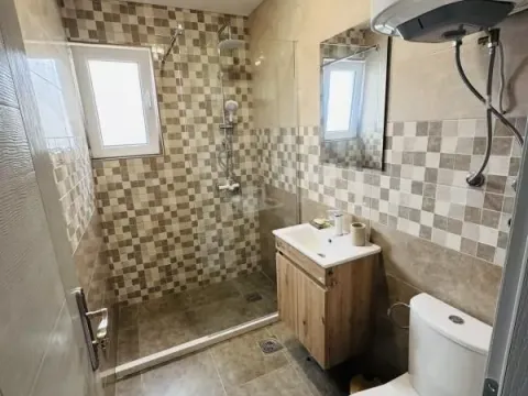 Rent, studio apartment, 25m², Šušanj, Bar - image 2