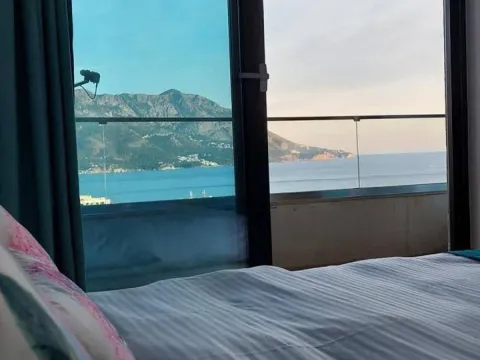 Izdavanje, jednosoban stan, 40m², Centar, Budva - image 6