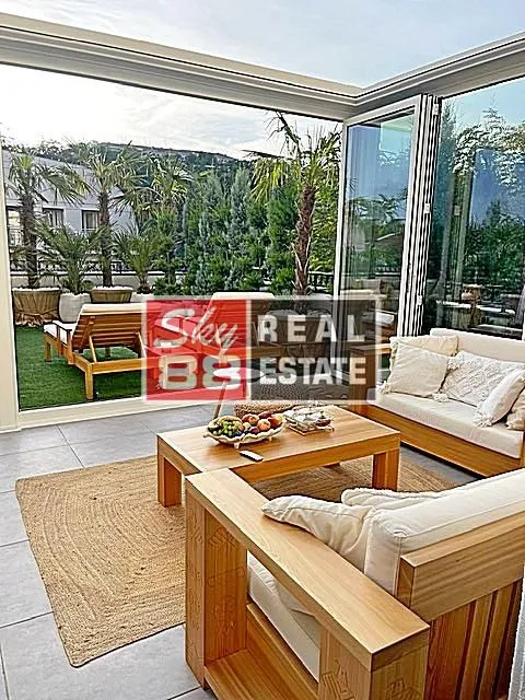 Sale, four bedroom apartment, 175m², Savski Venac, Beograd