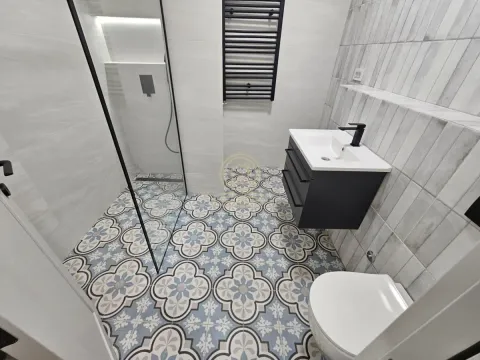 Prodaja, trosoban stan, 75m², Stari grad, Novi Sad - image 9