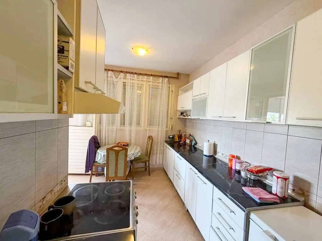 Prodaja, dvosoban stan, 83m², Momišići, Podgorica