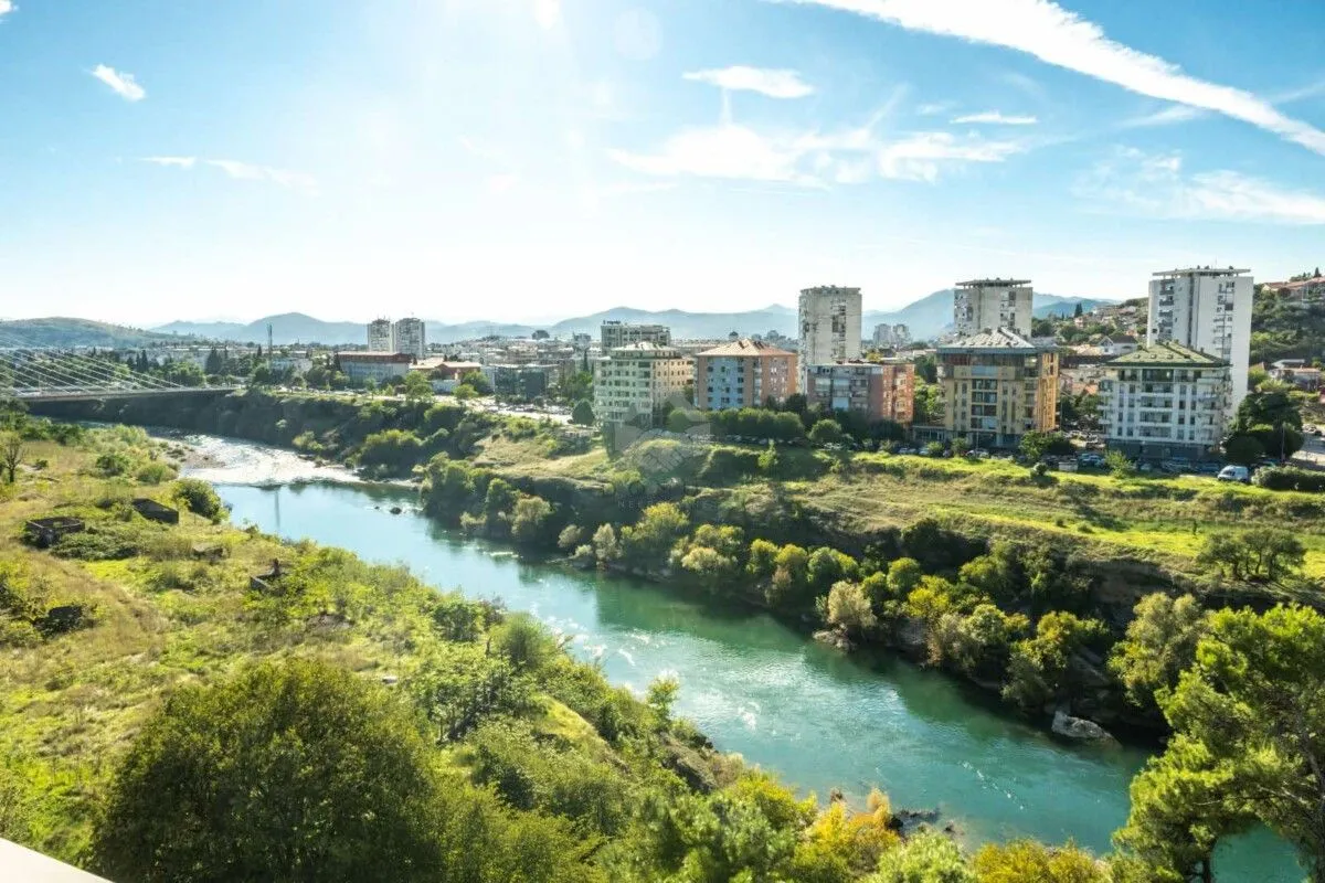 Rent, one bedroom apartment, 49m², Centar, Podgorica