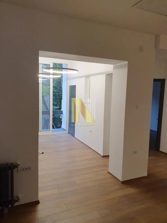 Rent, office space, 91m², Stari grad, Novi Sad