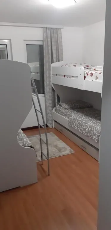 Rent, two bedroom apartment, 98m², Petrovac, Budva