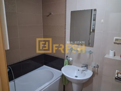 Prodaja, jednosoban stan, 51m², Blok 6, Podgorica - image 9