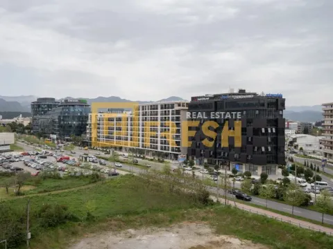 Izdavanje, dvosoban stan, 74m², Master Kvart, Podgorica - image 23