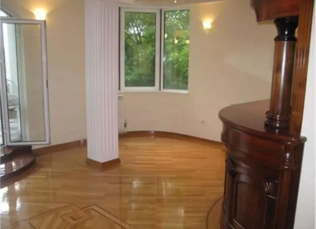 Rent, office space, 125m², Južni Bulevar, Vračar Sve Podlokacije