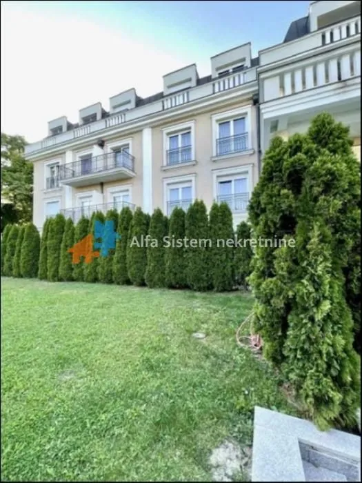 Izdavanje, trosoban stan, 104m², Savski Venac, Beograd