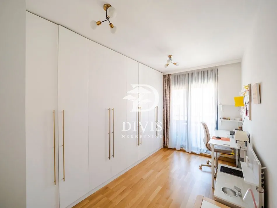 Sale, four bedroom apartment, 119m², Južni Bulevar, Vračar Sve Podlokacije