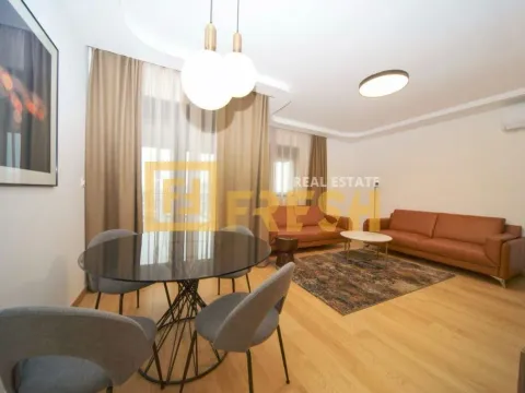 Izdavanje, dvosoban stan, 74m², City Kvart, Podgorica - image 1