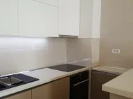 Izdavanje, dvosoban stan, 64m², City Kvart, Podgorica - image 9