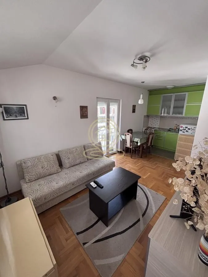Prodaja, dvosoban stan, 41m², Centar, Vrnjačka Banja