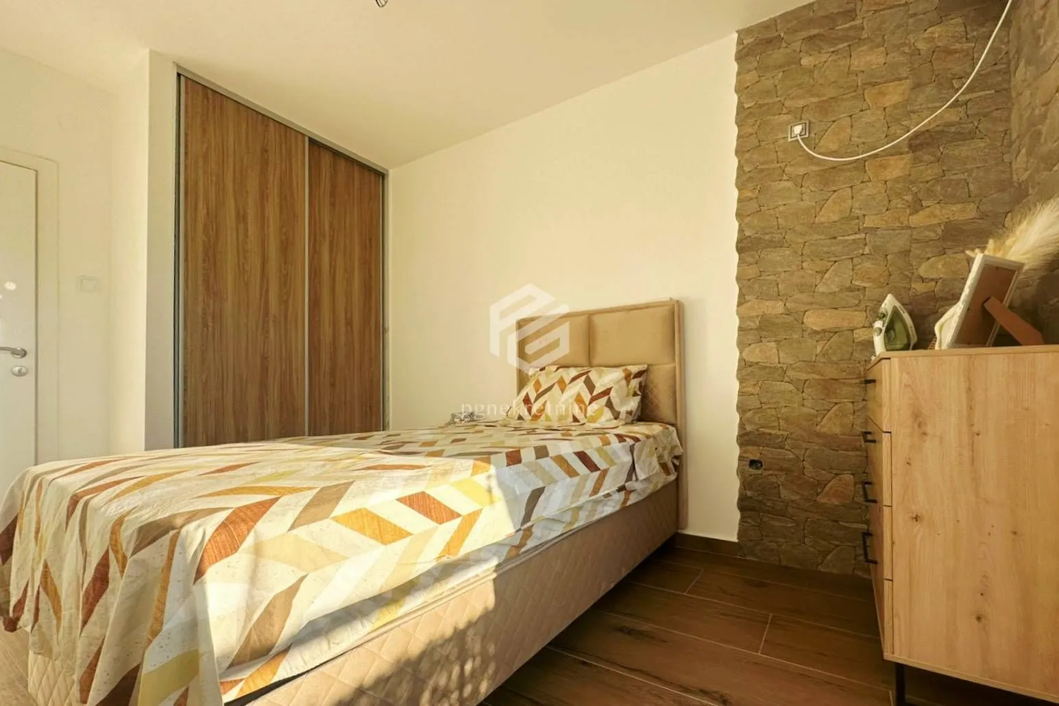 Sale, three bedroom apartment, 74m², Pobrežje, Podgorica